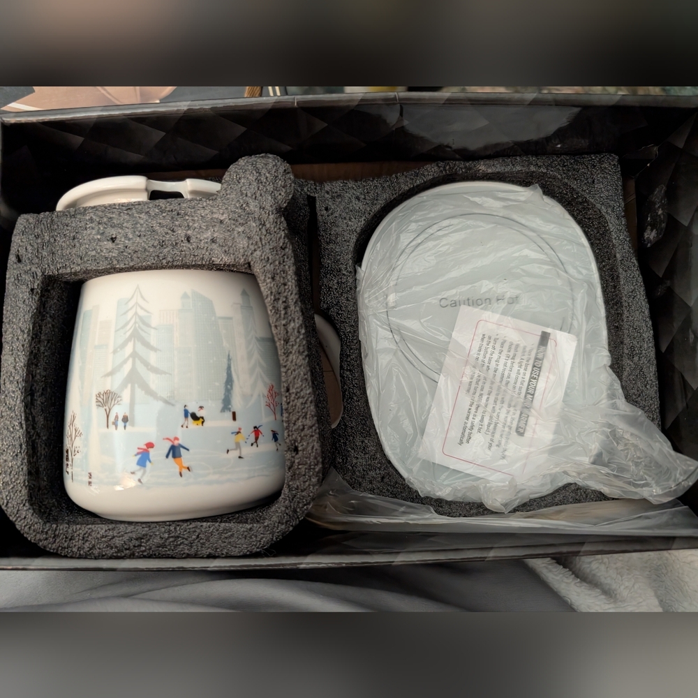 Winter Scene Ceramic Cup with Warmer